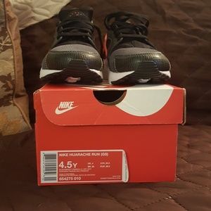 Womens Nike Huraches